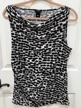 Ann Taylor Black & White Printed Sleeveless Top